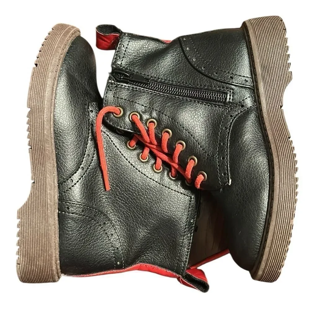 Tucker + Tate Girls Lace Up Boot(Size 6)